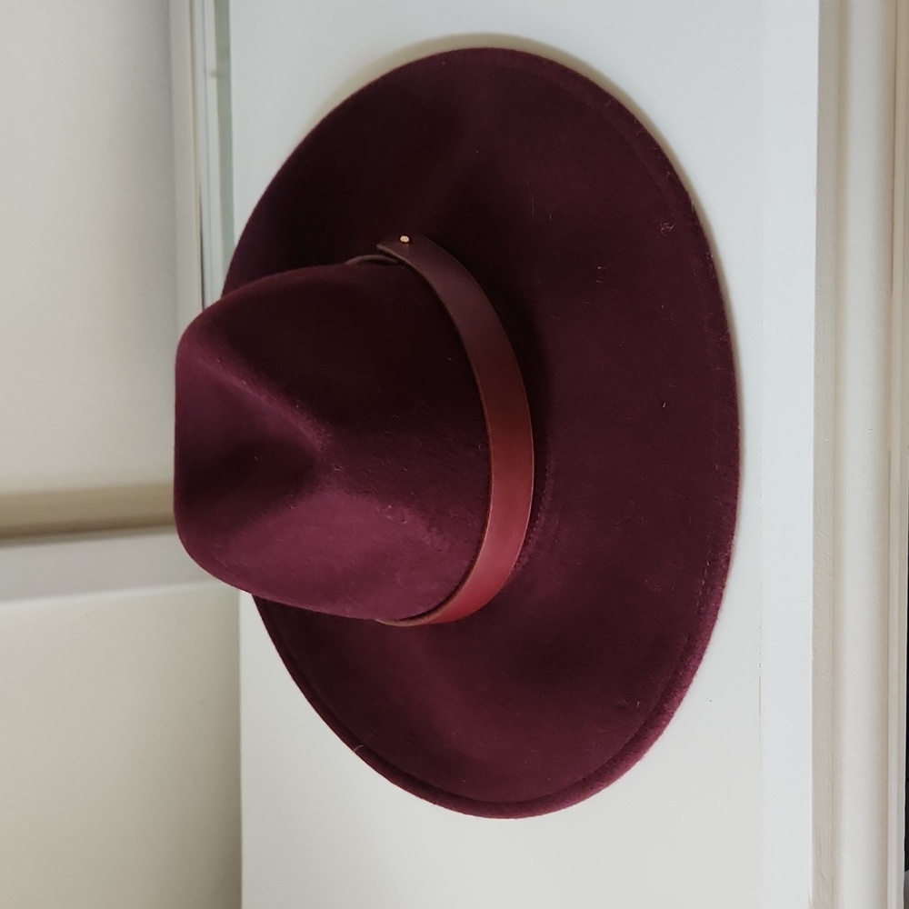 Loft Faux Leather Band Fedora – Size S/M (NWT)
